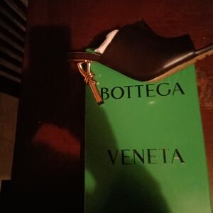 Authentic woman's bottagga veneta shoes